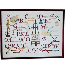 Afbeelding in Gallery-weergave laden, Abécédaire vintage (lettres ABCD) brodé sur l'univers du peintre et encadré, XXè