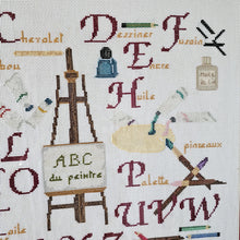 Afbeelding in Gallery-weergave laden, Abécédaire vintage (lettres ABCD) brodé sur l'univers du peintre et encadré, XXè