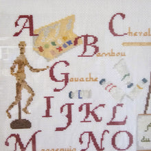 Afbeelding in Gallery-weergave laden, Abécédaire vintage (lettres ABCD) brodé sur l'univers du peintre et encadré, XXè