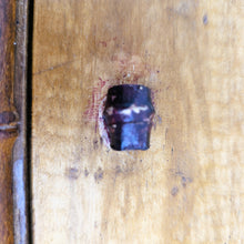 Charger l'image dans la galerie, Petite armoire de poupée en bois – Style faux bambou, vers 1900 Le Charme des Violettes - Brocante en ligne