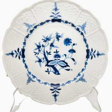 Afbeelding in Gallery-weergave laden, A. Raynaud en Cie, Limoges. Porseleinen bord uit het TCHE OU LI servies, Art of China, 1964