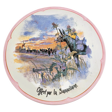 Afbeelding in Gallery-weergave laden, Lunéville, Duo d’assiettes humoristiques « Offert par la Samaritaine » en faïence fine, vers 1895-1910 Le Charme des Violettes - Brocante en ligne