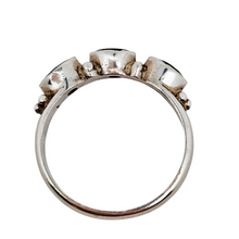 Charger l'image dans la galerie, Bague artisanale indienne vintage en argent sertie de pierres taillées, années 1980-2000 Le Charme des Violettes - Brocante en ligne