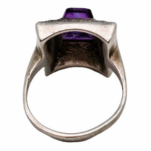 Afbeelding in Gallery-weergave laden, Oude Art Deco ring in 835 zilver bezet met een amethist en 48 markasieten