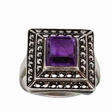 Afbeelding in Gallery-weergave laden, Oude Art Deco ring in 835 zilver bezet met een amethist en 48 markasieten