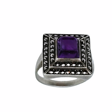 Afbeelding in Gallery-weergave laden, Oude Art Deco ring in 835 zilver bezet met een amethist en 48 markasieten