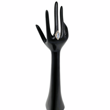 Charger l'image dans la galerie, Bague Art déco ancienne en argent 835 sertie d'un spinelle bleu clair de taille marquise entouré de 16 marcassites