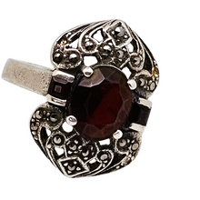 Charger l'image dans la galerie, Bague Art déco en argent 925, grenats et marcassites, années 1920-1930 Le Charme des Violettes - Brocante en ligne