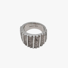 Load image into Gallery viewer, Bague vintage Camille Lucie, en métal argenté et strass, années 1990