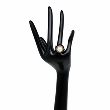 Afbeelding in Gallery-weergave laden, Zilveren Art Deco ring bezet met een fijne parel, jaren 30