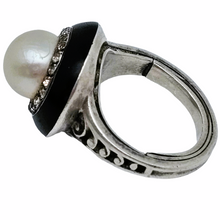 Afbeelding in Gallery-weergave laden, Zilveren Art Deco ring bezet met een fijne parel, jaren 30