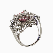 Charger l'image dans la galerie, Bague cocktail en argent 925 sertie de cristaux, pierre rose taille princesse, années 2000 Le Charme des Violettes - Brocante en ligne