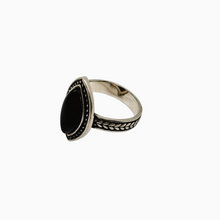 Afbeelding in Gallery-weergave laden, Oude ring in 925 zilver bezet met een zwarte onyx