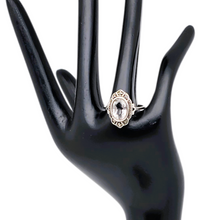 Afbeelding in Gallery-weergave laden, Bague en argent 925, quartz facetté et marcassites – inspiration Art déco, années 1970-1990 Le Charme des Violettes - Brocante en ligne