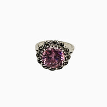 Charger l'image dans la galerie, Bague en argent 925, pierre rose facettée et marcassites – Style Art déco, fin XXè siècle Le Charme des Violettes - Brocante en ligne