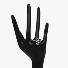 Afbeelding in Gallery-weergave laden, Bague au design en spirale et cristal violet en argent 925, années 1990-2000 Le Charme des Violettes - Brocante en ligne