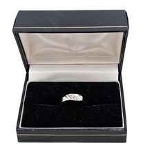 Afbeelding in Gallery-weergave laden, Bague en argent 925 à motif en diagonale, sertie de 2 zirconiums, XXè Le Charme des Violettes - Brocante en ligne