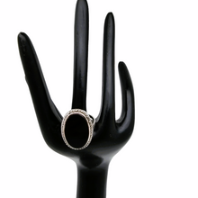 Afbeelding in Gallery-weergave laden, Oude Art Deco zilveren ring bezet met zwarte onyx en marcasieten