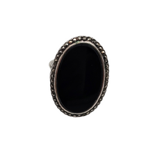 Afbeelding in Gallery-weergave laden, Oude Art Deco zilveren ring bezet met zwarte onyx en marcasieten