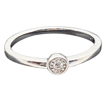 Charger l'image dans la galerie, Bague solitaire en or blanc 18 carats sertie d’un diamant
