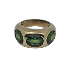 Afbeelding in Gallery-weergave laden, Bague vintage en vermeil sertie de 3 péridots, années 1980