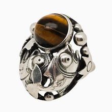 Afbeelding in Gallery-weergave laden, Niels Erik From. Bague Skønvirke fish en argent sterling et oeil de tigre, design danois, années 1950