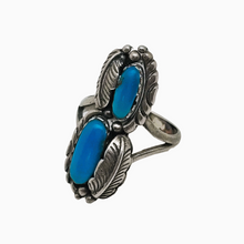 Afbeelding in Gallery-weergave laden, Oude Indiaanse ring in 925 zilver bezet met 2 turkoois