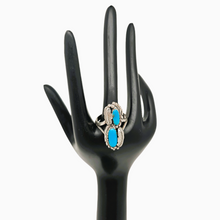 Afbeelding in Gallery-weergave laden, Oude Indiaanse ring in 925 zilver bezet met 2 turkoois