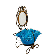 Load image into Gallery viewer, Baguier porte-montre Napoléon III en verre bleu turquoise et laiton doré, fin XIXe siècle Le Charme des Violettes - Brocante en ligne