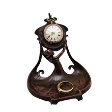 Charger l'image dans la galerie, Baguier porte-montre Art nouveau en bronze – Jeune femme, vers 1900 Le Charme des Violettes - Brocante en ligne