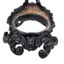 Load image into Gallery viewer, Baguier porte-montre Napoléon III en opaline turquoise émaillée et régule, vers 1870-1890 Le Charme des Violettes - Brocante en ligne