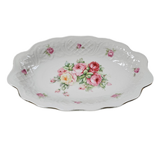 Afbeelding in Gallery-weergave laden, Beieren. Porseleinen schaal versierd met rozen