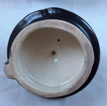 Charger l'image dans la galerie, Bergen. Théière Art déco en céramique d'époque. Le charme des violettes - Brocante en ligne