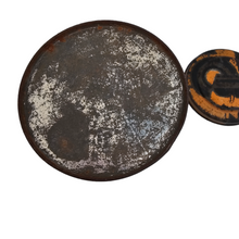 Load image into Gallery viewer, Boîte à farine Art déco en fer blanc à motifs noirs, oranges et dorés, années 1920-1930