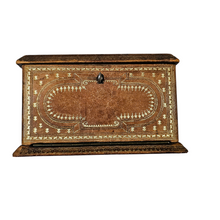 Charger l'image dans la galerie, Boîte à couture revêtue de cuir doré au petit fer, intérieur en tissu cachemire, fin XIXè