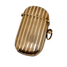 Charger l'image dans la galerie, Boîte à allumettes pyrogène de châtelaine en laiton doré – fin XIXᵉ / début XXᵉ siècle Le Charme des Violettes - Brocante en ligne