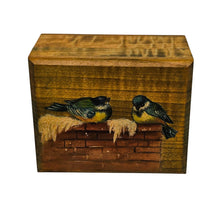 Load image into Gallery viewer, Ensemble de 4 petites boîtes en bois peintes à la main aux oiseaux, années 1970-1990 Le Charme des Violettes - Brocante en ligne