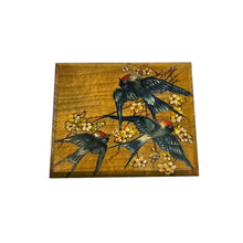 Load image into Gallery viewer, Ensemble de 4 petites boîtes en bois peintes à la main aux oiseaux, années 1970-1990 Le Charme des Violettes - Brocante en ligne