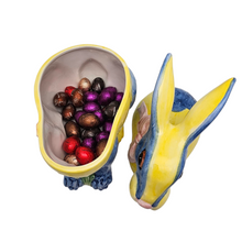 Load image into Gallery viewer, Prego Italia GmbH, bonbonnière vintage en forme de lapin en céramique italienne, années 1960-1970