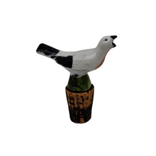 Charger l'image dans la galerie, Bouchon en porcelaine et liège – Oiseau, fin XIXè - début XXè Le Charme des Violettes - Brocante en ligne