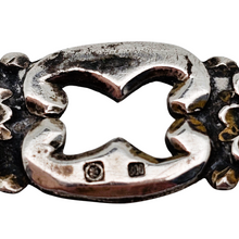 Load image into Gallery viewer, Boucle de ceinture ouvragée en argent 800, fin XIXè