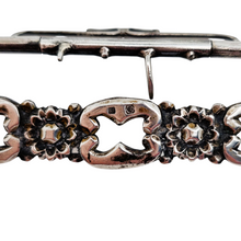 Load image into Gallery viewer, Boucle de ceinture ouvragée en argent 800, fin XIXè