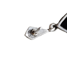 Afbeelding in Gallery-weergave laden, Art Deco druppelvormige oorbellen in 925 zilver, zwarte onyx en marcasieten, jaren 20-30