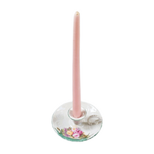 Load image into Gallery viewer, Bougeoir de chevet en porcelaine fleurie, vers 1900