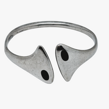 Load image into Gallery viewer, Hans Hansen. Scandinavian modernist bracelet in sterling silver