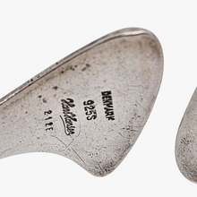Load image into Gallery viewer, Hans Hansen. Scandinavian modernist bracelet in sterling silver