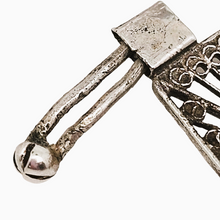 Afbeelding in Gallery-weergave laden, Antiek zilveren en filigrane armband met Art Deco-inspiratie