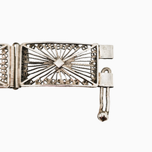 Afbeelding in Gallery-weergave laden, Antiek zilveren en filigrane armband met Art Deco-inspiratie