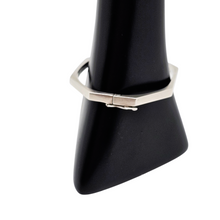 Charger l'image dans la galerie, Bracelet jonc hexagonal en argent massif 925, années 1970-1990 Le Charme des Violettes - Brocante en ligne