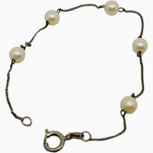 Charger l&#39;image dans la galerie, Bracelet vintage en argent 925 serti de 5 perles fines
